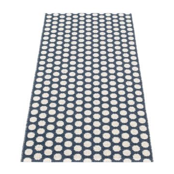 Covor tip traversă pentru interior și exterior albastru închis 70x150 cm Noa Dark Blue – Pappelina