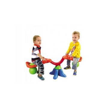 Balansoar de interior sau exterior din plastic cu doua locuri pentru copii Balansoar de interior sau exterior din plastic cu doua locuri pentru copii